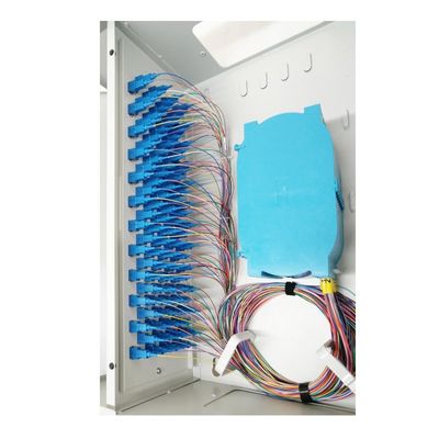 SC FC LC Connectors 96 Ports FTTH Fiber Optic Distribution Box per la terminazione del metallo FTTX