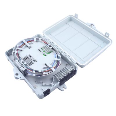 Access Outdoor FTTH IP65 8 Core Fiber Optic Termination Box per la distribuzione della rete