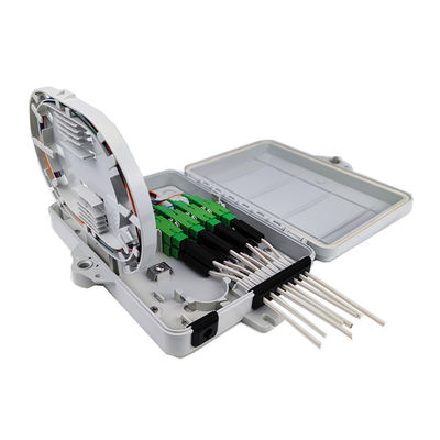 Access Outdoor FTTH IP65 8 Core Fiber Optic Termination Box per la distribuzione della rete